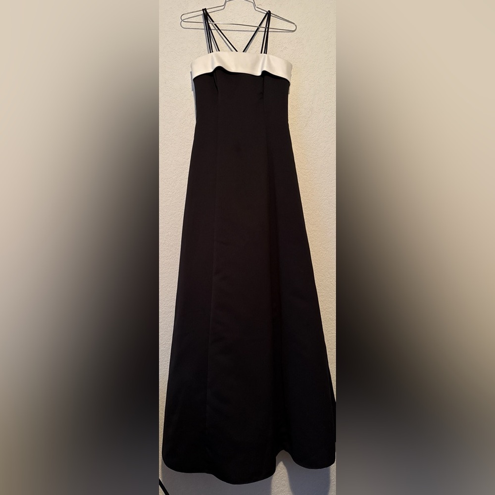 Urban Girl Nites Black & White Formal Gown